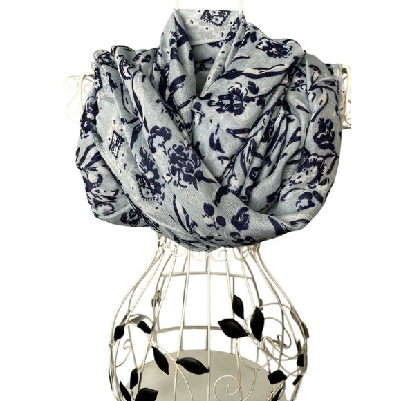 Vera Bradley Perennials Misty Surf Blue Rayon Scarf With Fringe 30" x 75" NWT - Picture 8 of 8